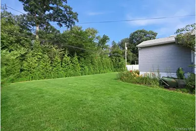 658 Richmond Road, East Meadow, NY 11554 - Photo 31