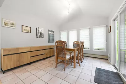 658 Richmond Road, East Meadow, NY 11554 - Photo 15