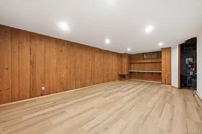 658 Richmond Road, East Meadow, NY 11554 - Photo 27