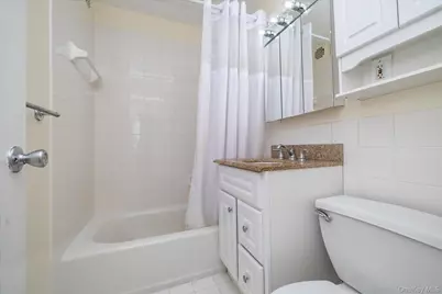 16 Main Street #2G, East Rockaway, NY 11518 - Photo 15