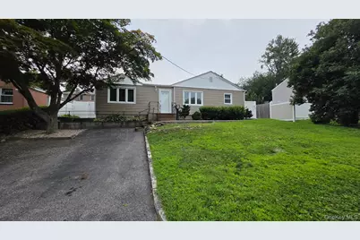 28 Roundhill Drive, Yonkers, NY 10710 - Photo 3