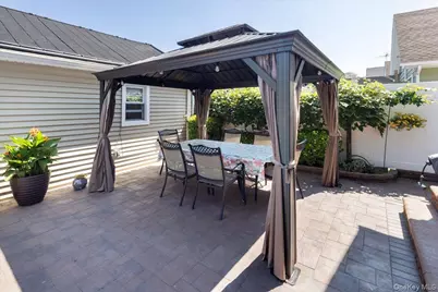 714 Wyckoff Avenue, Bellmore, NY 11710 - Photo 27