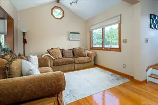714 Wyckoff Ave, Bellmore, NY 11710 - Photo 5