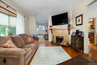 714 Wyckoff Avenue, Bellmore, NY 11710 - Photo 7