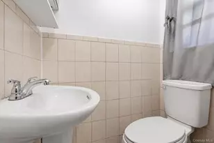 136-10 222nd St, Springfield Gardens, NY 11413 - Photo 3