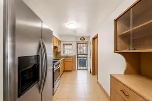 868 E 216th St, Bronx, NY 10467 - Photo 11