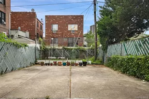 868 E 216th St, Bronx, NY 10467 - Photo 27