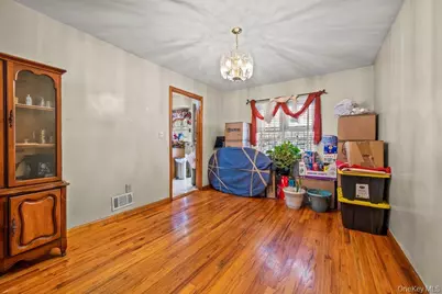 868 E 216th Street, Bronx, NY 10467 - Photo 9