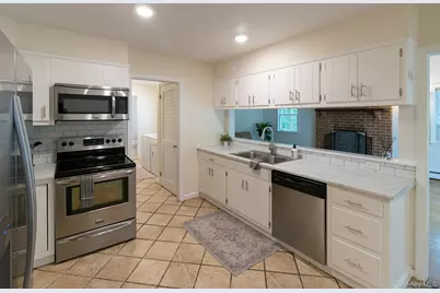 1540 Laurelwood Drive, Laurel, NY 11948 - Photo 5