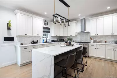 2716 Landing Avenue, Bellmore, NY 11710 - Photo 13