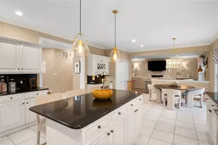 56 Sage Hollow Ct, Dix Hills, NY 11746 - Photo 9