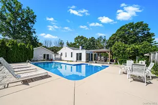 23 Cottage Dr, Farmingville, NY 11738 - Photo 7