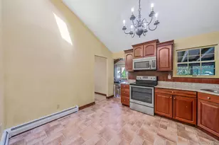 23 Cottage Dr, Farmingville, NY 11738 - Photo 19