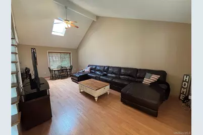 15 Sandy Court, Lake Grove, NY 11755 - Photo 3
