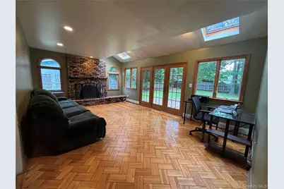 15 Sandy Court, Lake Grove, NY 11755 - Photo 7