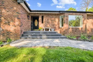 24 Bauer Ave, Manorville, NY 11949 - Photo 5