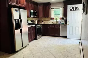 147 Westminster Dr, Yonkers, NY 10710 - Photo 11