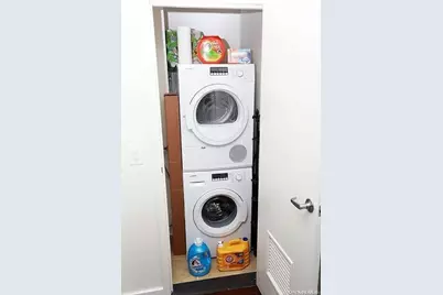 1215 Broadway #424, Astoria, NY 11106 - Photo 5