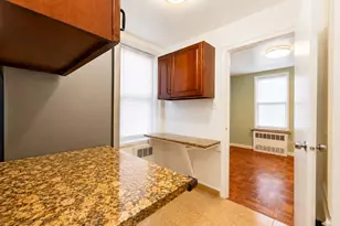 67-50 Thornton Pl, Forest Hills, NY 11375 - Photo 7