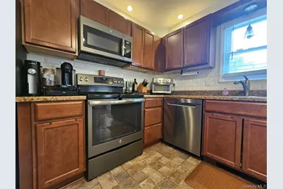 2564 South Avenue, Wappingers Falls, NY 12590 - Photo 11