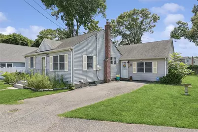 8 Beecher Avenue, East Islip, NY 11730 - Photo 25