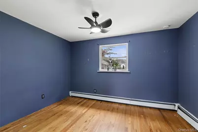 8 Beecher Avenue, East Islip, NY 11730 - Photo 19