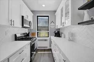 210 Martine Ave, White Plains, NY 10601 - Photo 15