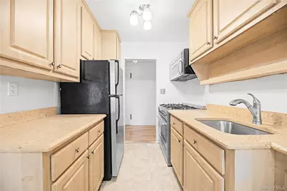 3130 Irwin Avenue #4B, Bronx, NY 10463 - Photo 7
