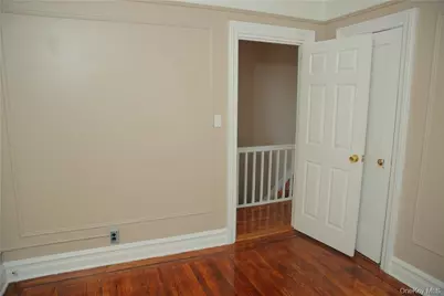 4457 Mundy Lane, Bronx, NY 10466 - Photo 15