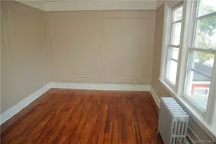 4457 Mundy Ln, Bronx, NY 10466 - Photo 17