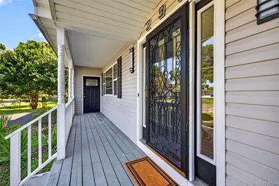 296 Westchester Avenue, West Babylon, NY 11704 - Photo 3