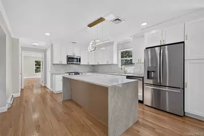 296 Westchester Avenue, West Babylon, NY 11704 - Photo 11