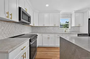 296 Westchester Ave, West Babylon, NY 11704 - Photo 15