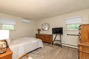 18 Kathy Ct, Northport, NY 11768 - Photo 9