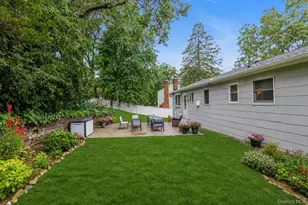 18 Kathy Ct, Northport, NY 11768 - Photo 21
