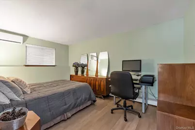 18 Kathy Court, Northport, NY 11768 - Photo 17