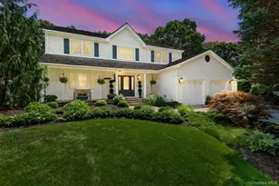 35 Pine Ridge Dr, Smithtown, NY 11787 - Photo 5