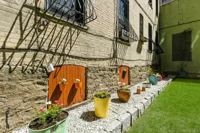35 Crown Street #3H, Brooklyn, NY 11225 - Photo 9