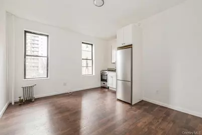 35 Crown Street #3H, Brooklyn, NY 11225 - Photo 3