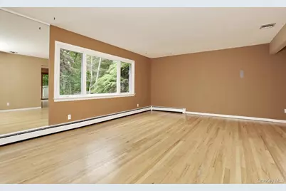 160 Pascack Road, Chestnut Ridge, NY 10965 - Photo 5