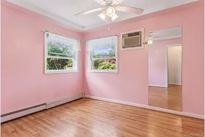 84 Barnum Street, West Babylon, NY 11704 - Photo 13