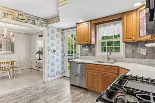 84 Barnum St, West Babylon, NY 11704 - Photo 5
