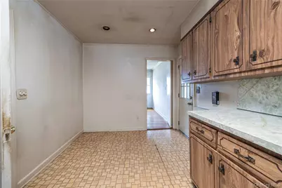 296 N Long Beach Road, Rockville Centre, NY 11570 - Photo 7