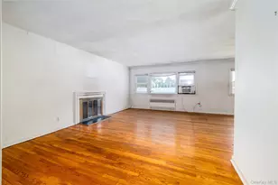 296 N Long Beach Rd, Rockville Centre, NY 11570 - Photo 5