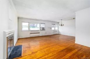 296 N Long Beach Rd, Rockville Centre, NY 11570 - Photo 9