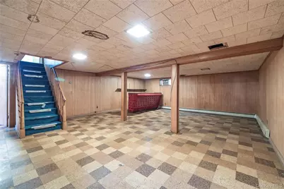 296 N Long Beach Road, Rockville Centre, NY 11570 - Photo 15