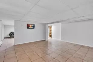 127 Queens Ave, West Babylon, NY 11704 - Photo 19