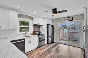 127 Queens Ave, West Babylon, NY 11704 - Photo 13