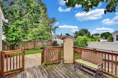 127 Queens Avenue, West Babylon, NY 11704 - Photo 21