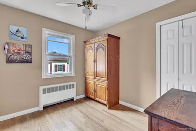 127 Queens Avenue, West Babylon, NY 11704 - Photo 17